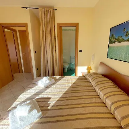Salapia House
