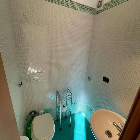 Salapia House *