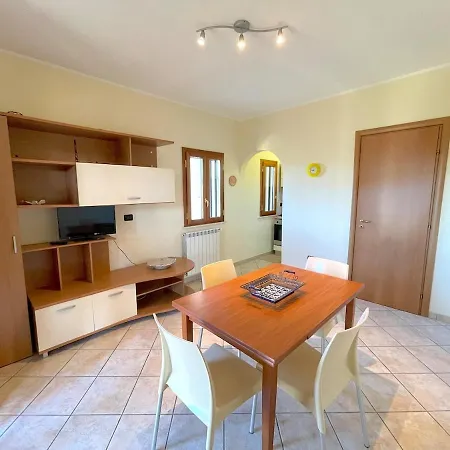 Salapia House Apartment *